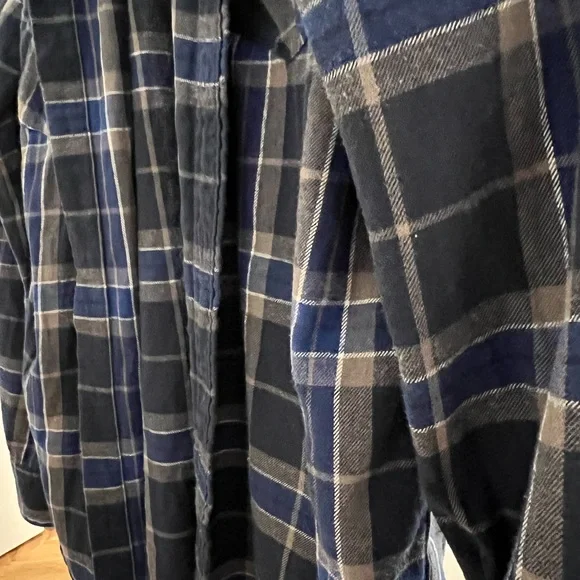 Size Large Levi’s flannel blue used - Picture 4 of 6